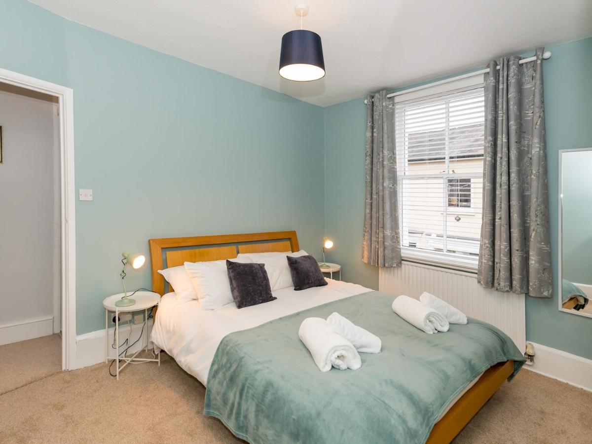 Pass The Keys 3 Storey Townhouse Shrewsbury Buitenkant foto