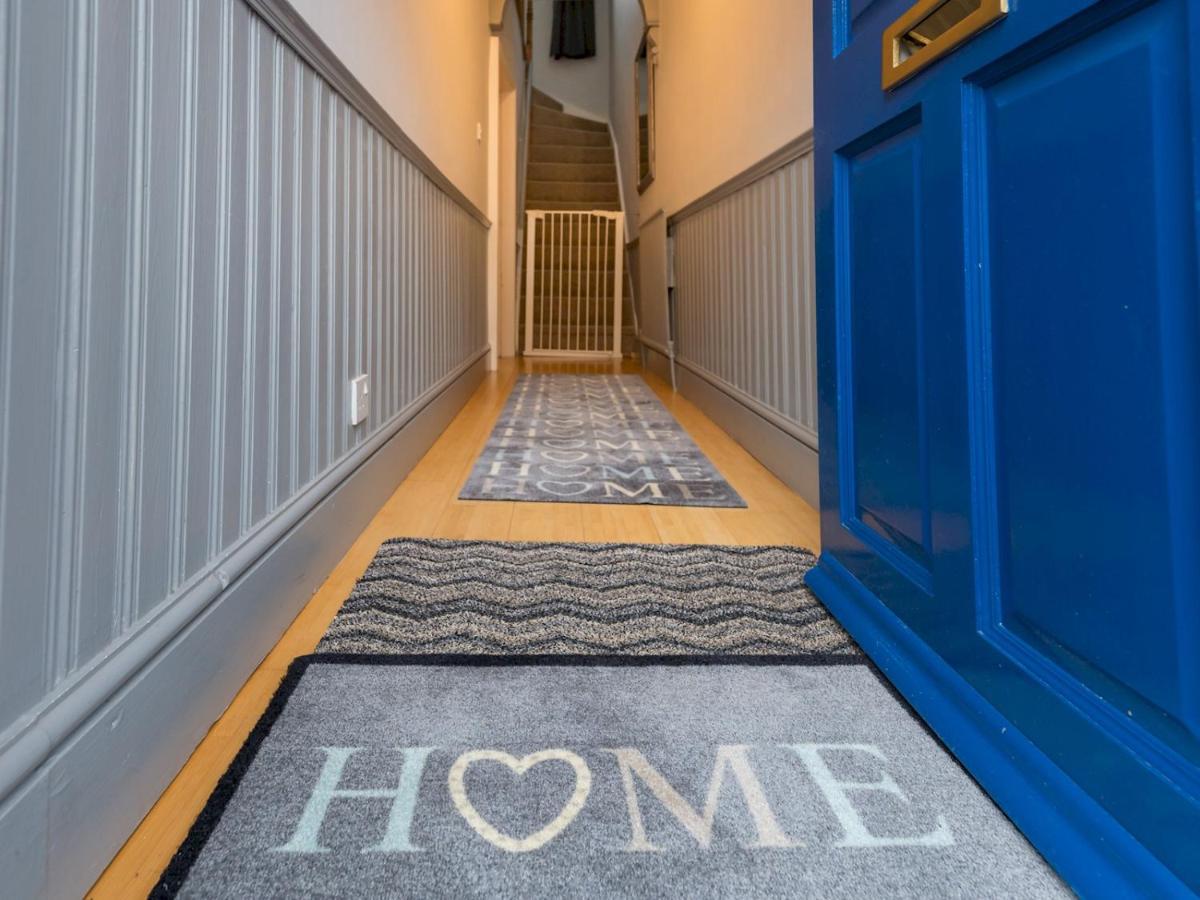 Pass The Keys 3 Storey Townhouse Shrewsbury Buitenkant foto